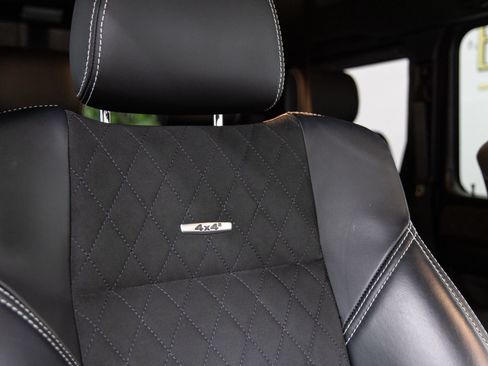 Used 2018 Mercedes-Benz G 550 Squared image 22