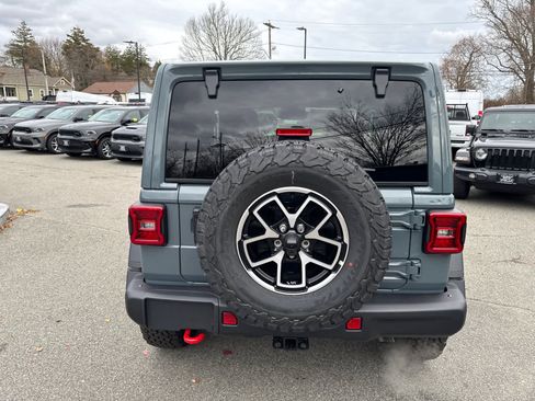 New 2026 Jeep Wrangler Rubicon w/ Steel Bumper Group AWD/4WD image 5