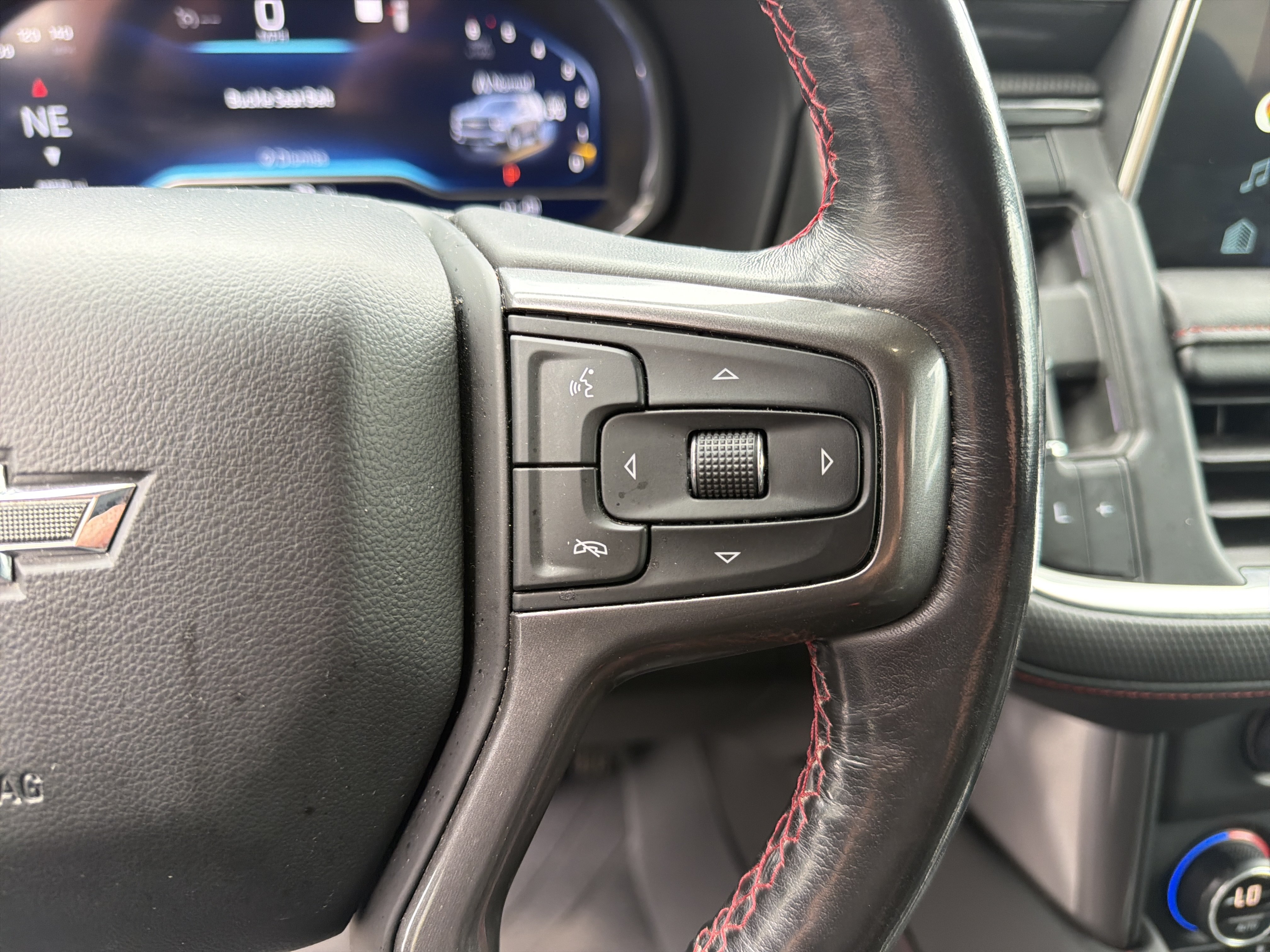 Used 2022 Chevrolet Tahoe RST w/ Luxury Package AWD/4WD image 20