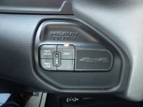 Used 2022 RAM 2500 Tradesman AWD/4WD image 22