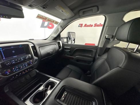 Used 2018 GMC Sierra 1500 SLT AWD/4WD image 34