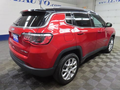 Used 2025 Jeep Compass Limited AWD/4WD image 5