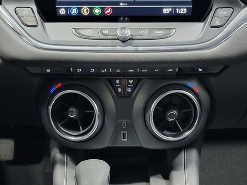Used 2024 Chevrolet Blazer LT w/ Convenience Package FWD image 21