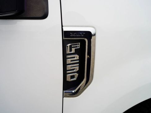 Used 2020 Ford F250 XLT w/ XLT Value Package AWD/4WD image 11