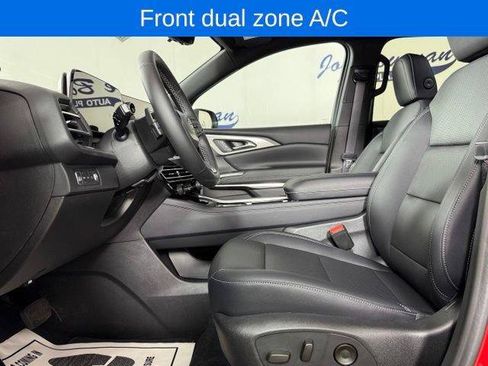 New 2026 Chevrolet Traverse LT w/ Midnight/Sport Edition AWD/4WD image 11
