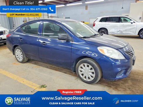 Used 2014 Nissan Versa S Plus FWD image 5