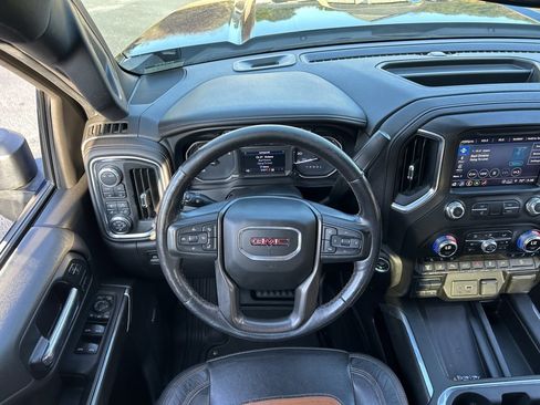 Used 2022 GMC Sierra 2500 AT4 w/ AT4 Preferred Package image 32