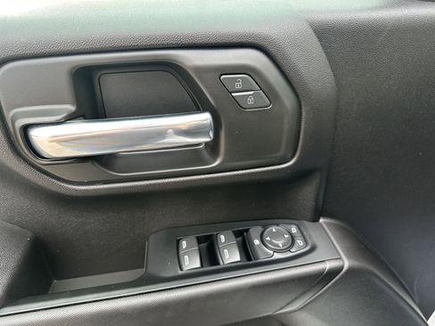 Used 2024 Chevrolet Silverado 1500 W/T w/ Z71 Off-Road Package image 18