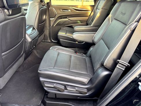 Used 2023 Cadillac Escalade Sport image 21