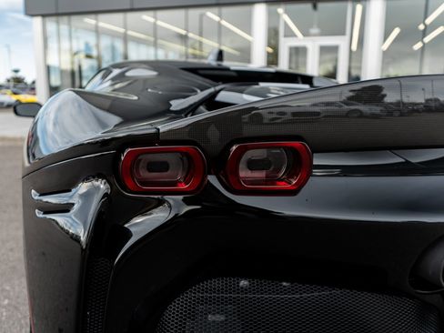 Used 2021 Ferrari SF90 Stradale image 11
