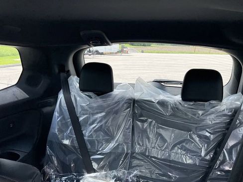 Used 2025 Honda Pilot Black Edition image 32