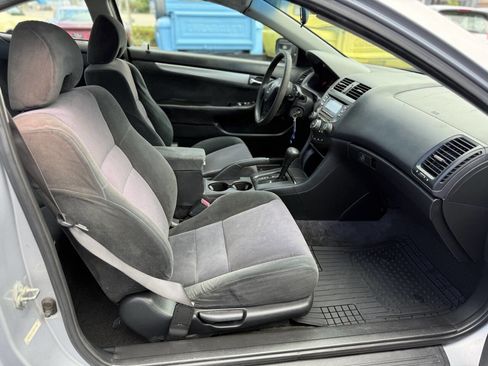 Used 2004 Honda Accord LX image 14