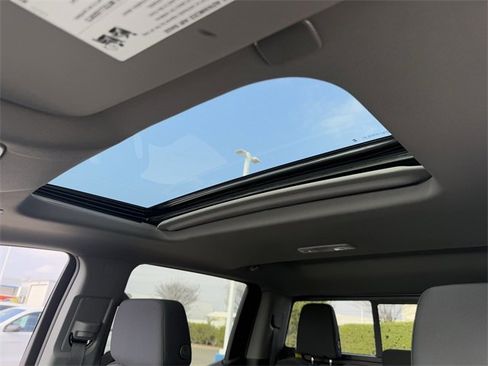 New 2026 Chevrolet Silverado 1500 LT Trail Boss w/ Convenience Package II image 24