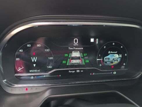 Used 2022 GMC Yukon SLT w/ SLT Premium Package image 30