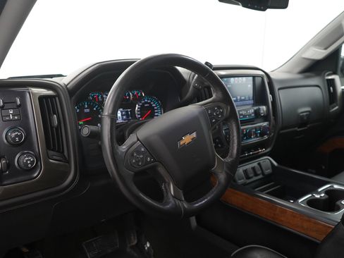 Used 2018 Chevrolet Silverado 1500 High Country AWD/4WD image 25