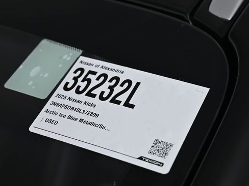 Certified 2025 Nissan Kicks SR AWD/4WD image 38