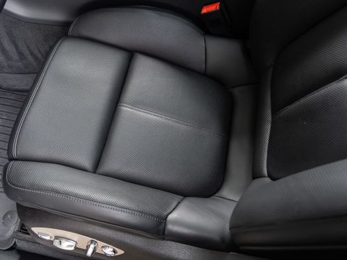Certified 2026 Porsche Macan AWD/4WD image 27