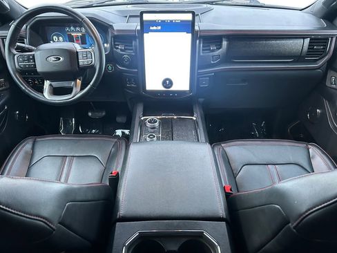 Used 2024 Ford Expedition Limited image 12