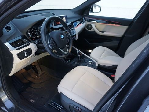 Used 2022 BMW X1 xDrive28i image 9