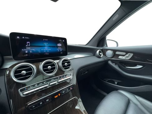 Used 2020 Mercedes-Benz GLC 300 4MATIC image 44