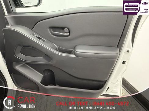 Used 2024 Nissan Frontier S w/ S Utility Package image 48