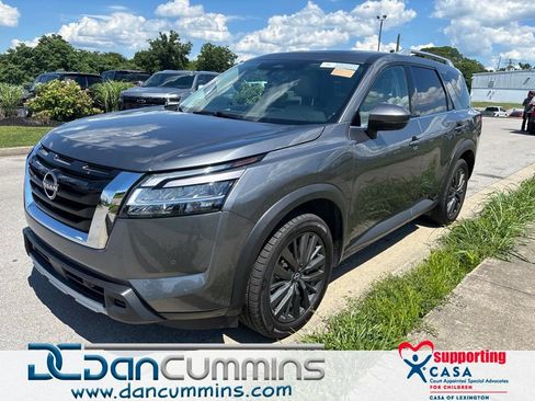 Used 2024 Nissan Pathfinder SL w/ SL Premium Package AWD/4WD image 1
