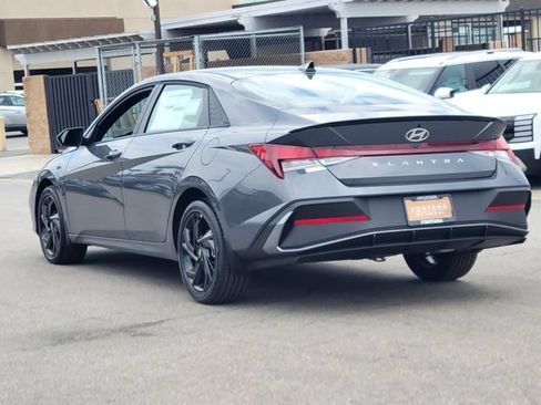 New 2026 Hyundai Elantra SEL Sport FWD image 3
