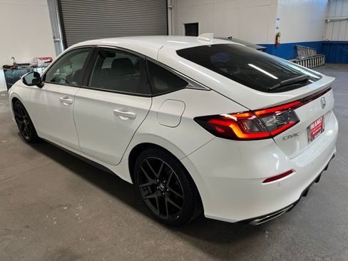 Used 2022 Honda Civic Sport Touring image 5
