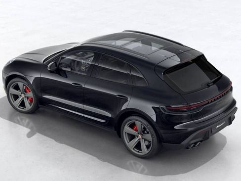 Certified 2023 Porsche Macan S AWD/4WD image 4