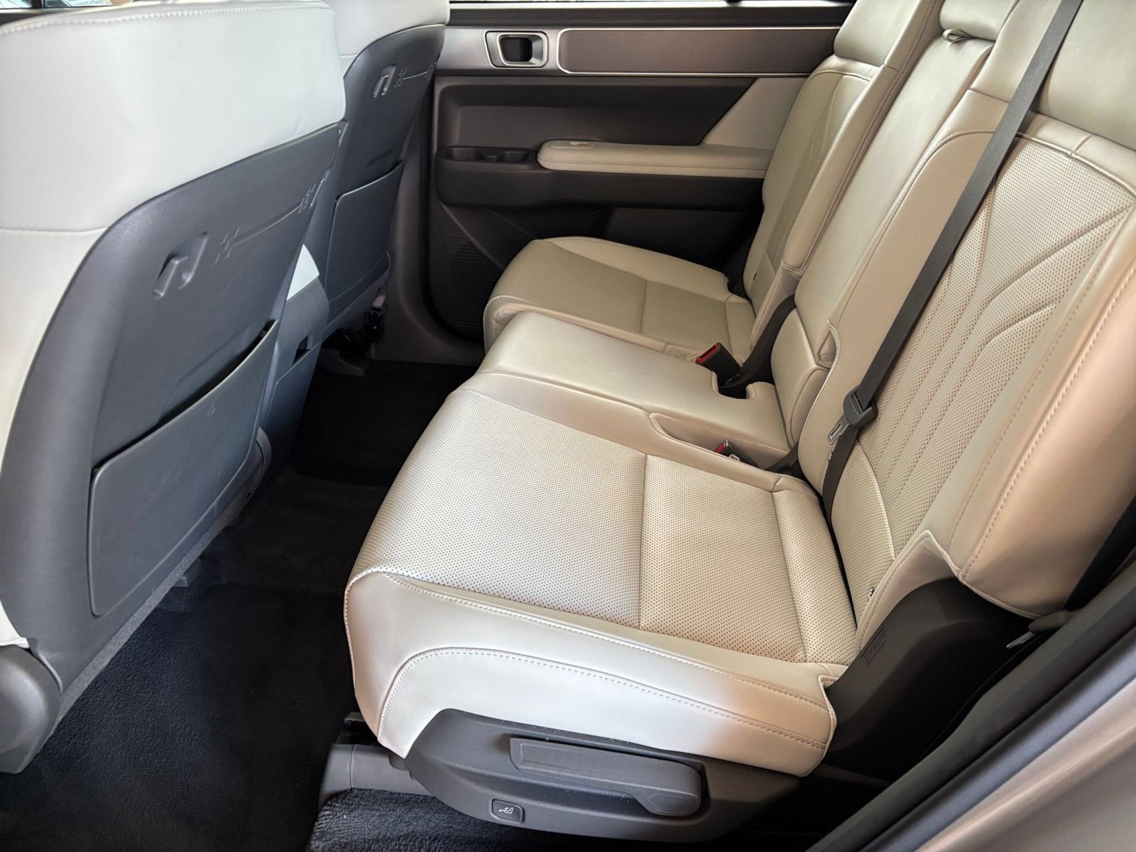Used 2026 Hyundai Santa Fe SEL FWD image 27
