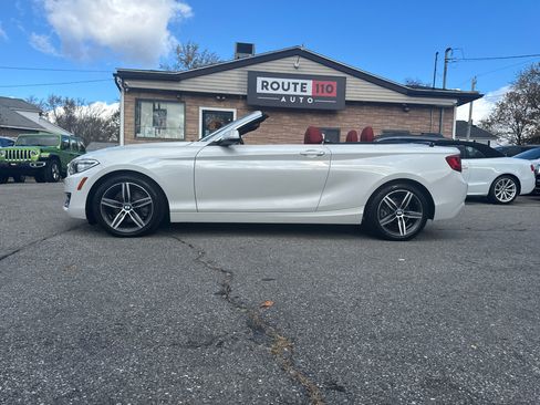 Used 2017 BMW 230i Convertible image 10