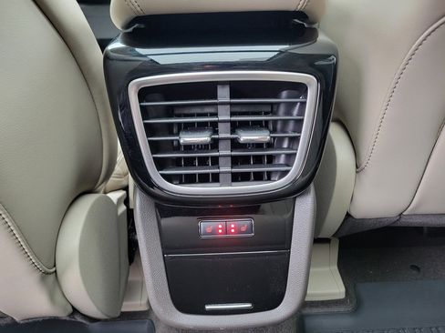 Certified 2023 Lincoln Nautilus Reserve w/ Equipment Group 201A image 16