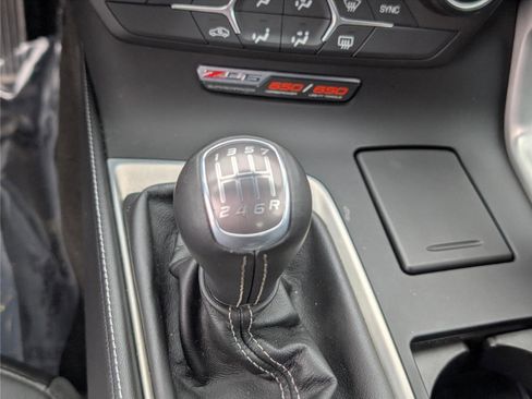 Used 2015 Chevrolet Corvette Z06 image 24