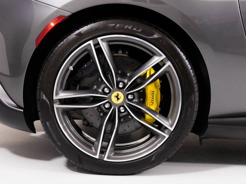 Used 2025 Ferrari Roma Spider image 21