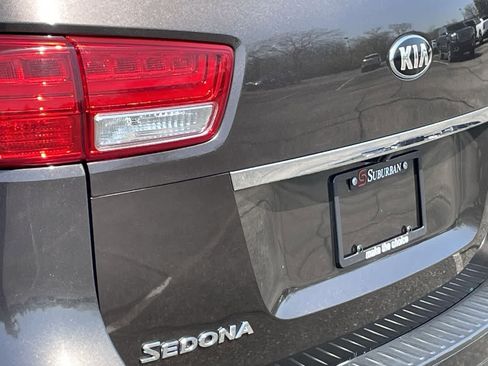 Used 2016 Kia Sedona SX FWD image 39