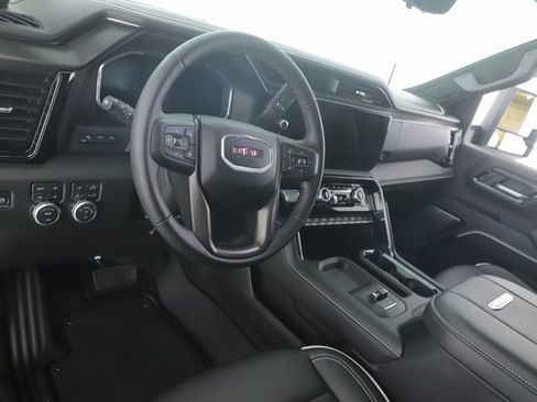 Used 2026 GMC Sierra 2500 AT4X image 18