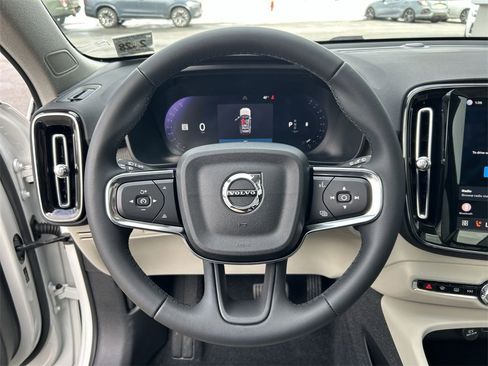 Certified 2023 Volvo XC40 B5 Plus w/ Driver Assist Package image 18
