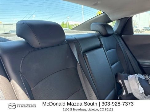 Used 2016 Chevrolet Malibu Premier FWD image 7