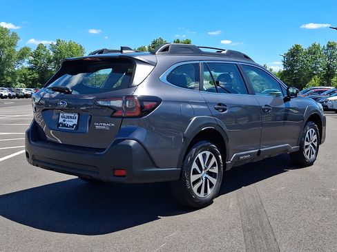 Certified 2024 Subaru Outback AWD/4WD image 7