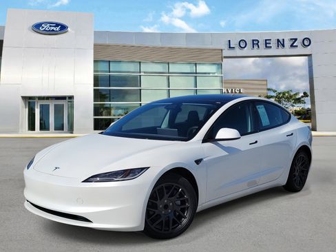 Used 2025 Tesla Model 3 Long Range image 1