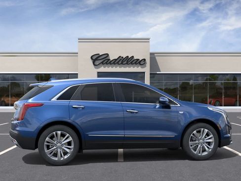 Used 2026 Cadillac XT5 Premium Luxury w/ LPO, Floor Liner Package AWD/4WD image 5