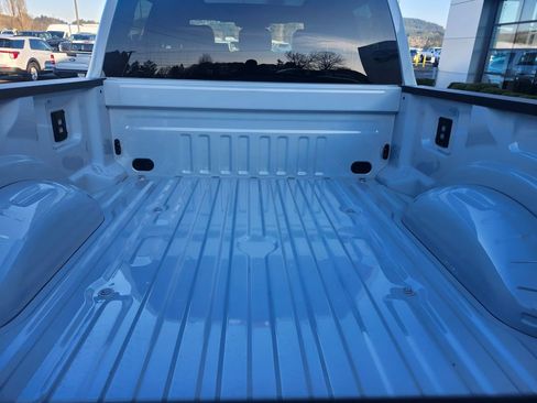 Used 2025 Ford F350 Lariat w/ Camper Package image 15