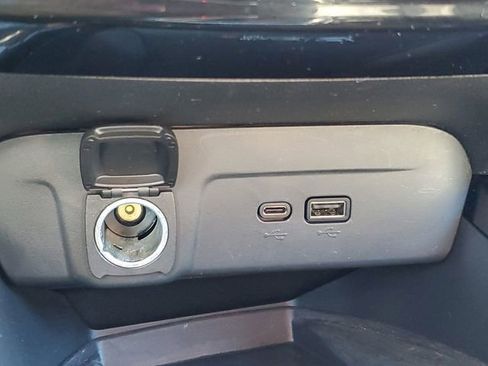 Used 2024 Chevrolet Trax RS w/ Sunroof Package image 15