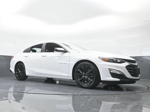 Used 2024 Chevrolet Malibu LT FWD image 59
