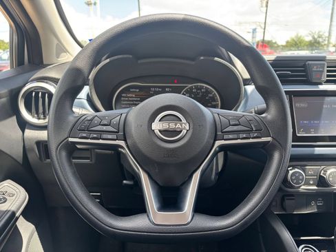 Used 2025 Nissan Versa SV FWD image 25