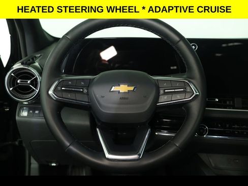 Used 2025 Chevrolet Equinox LT image 4