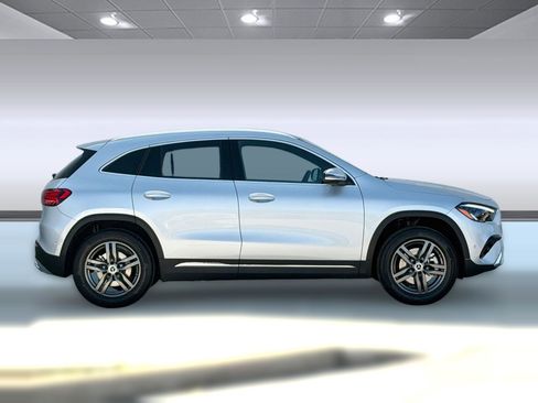 New 2026 Mercedes-Benz GLA 250 image 8