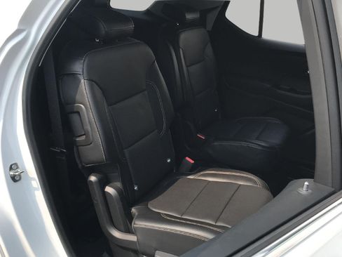 Certified 2018 Chevrolet Traverse Premier w/ LPO, Floor Liner Package AWD/4WD image 19