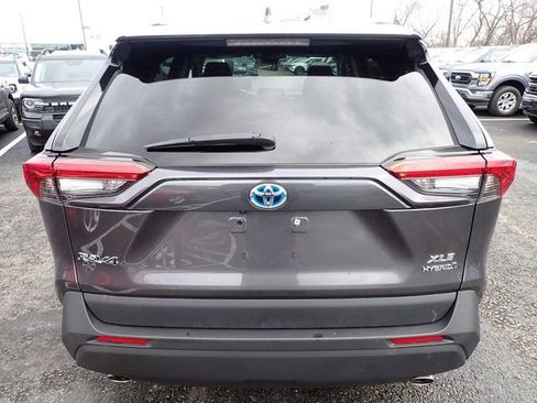 Used 2024 Toyota RAV4 XLE image 8