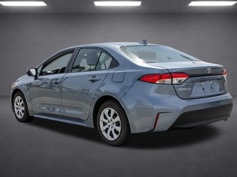 Used 2024 Toyota Corolla LE FWD image 6